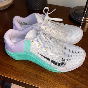 Nike Metcon 6 Training White Green Glow size 8.5
